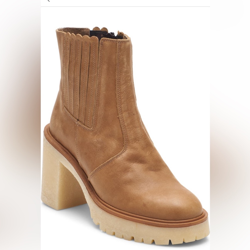 NEVER WORN Free People James Chelsea Boot